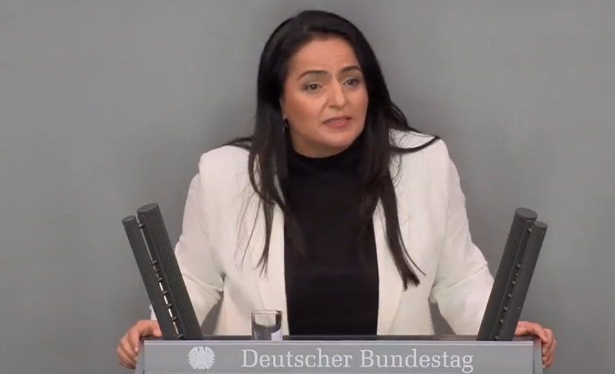 Севим Дагделен (Фото: Скриншот) Севим Дагделен (Фото: Скриншот)