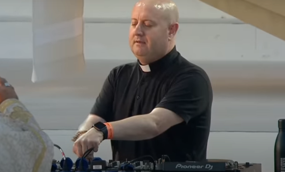 Паклено снисхођење... (Фото: Скриншот) Паклено снисхођење... (Фото: Скриншот)